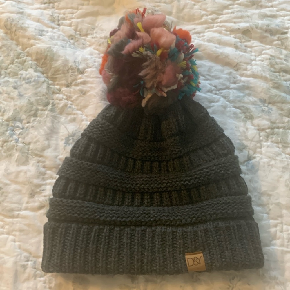 David and young dark gray beanie OS